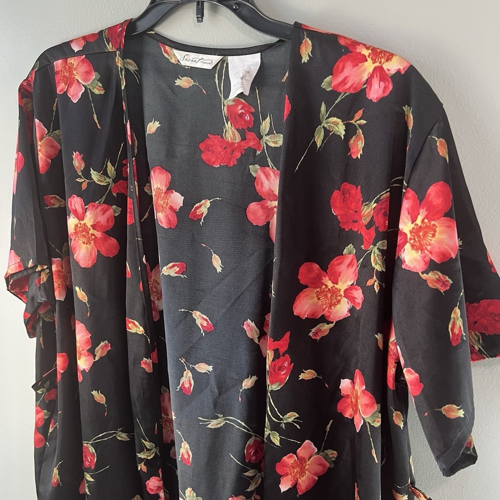 Secret‎ Treasures Satin Robe - Picture 4 of 16
